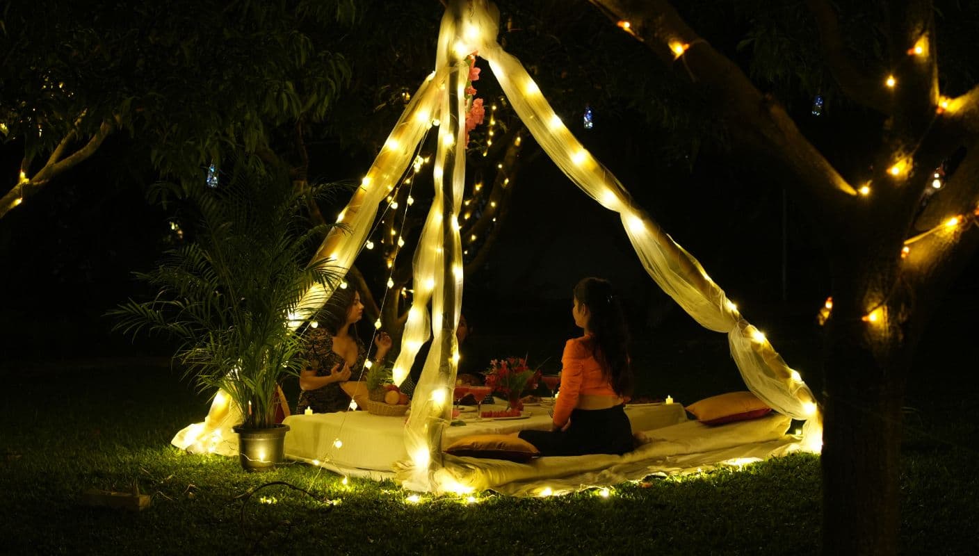 A Night to Remember: Candlelight Dinner at Suggee!