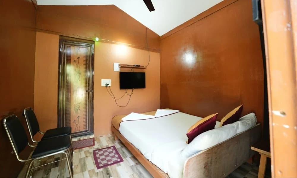Wooden Hut Non AC